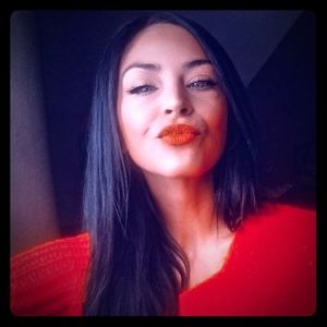 Meet your Posher, Sara